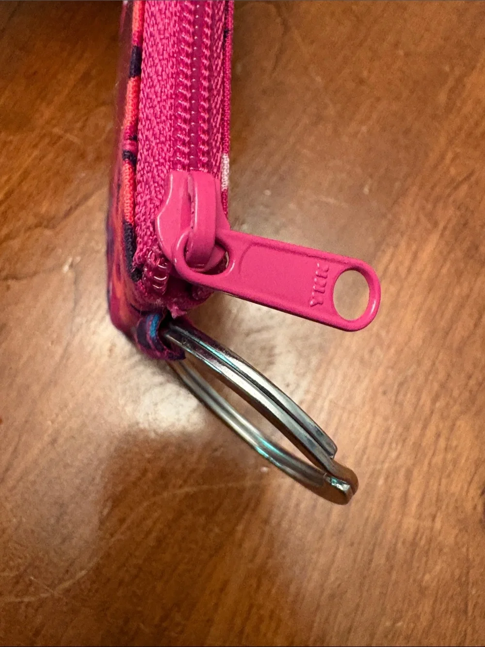 Vera Bradley Pink Floral ID Zip Card Case Keyring - Picture 5 of 6